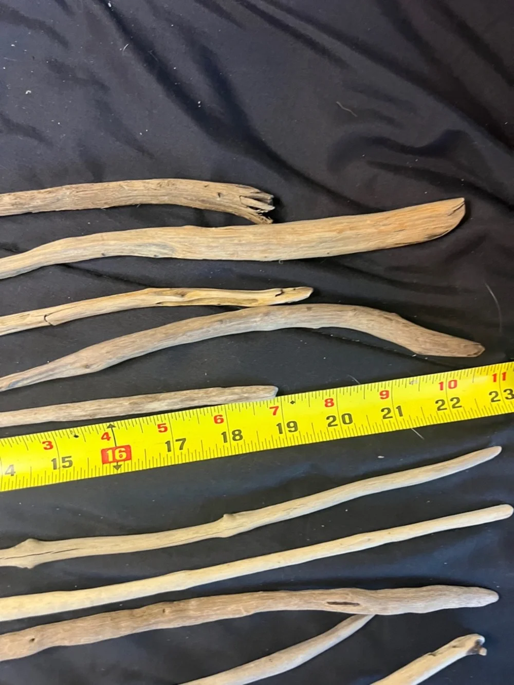 Natural Driftwood Branch Décor for Reptile Habitats - Tan
